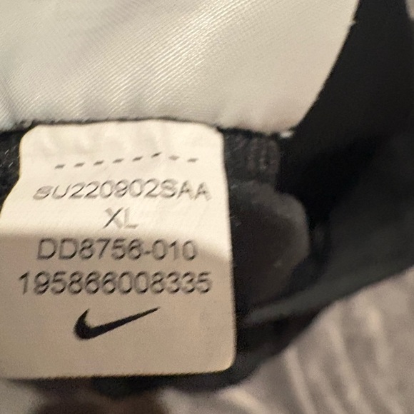 Nike Tennis Skirt (with built in shorts) - Picture 4 of 4